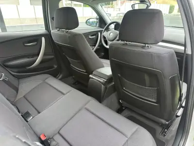 BMW 118 2009 - 8900 EUR, 184000 km - AUTO.MOTO.pt - 184000km - foto 36 de 55