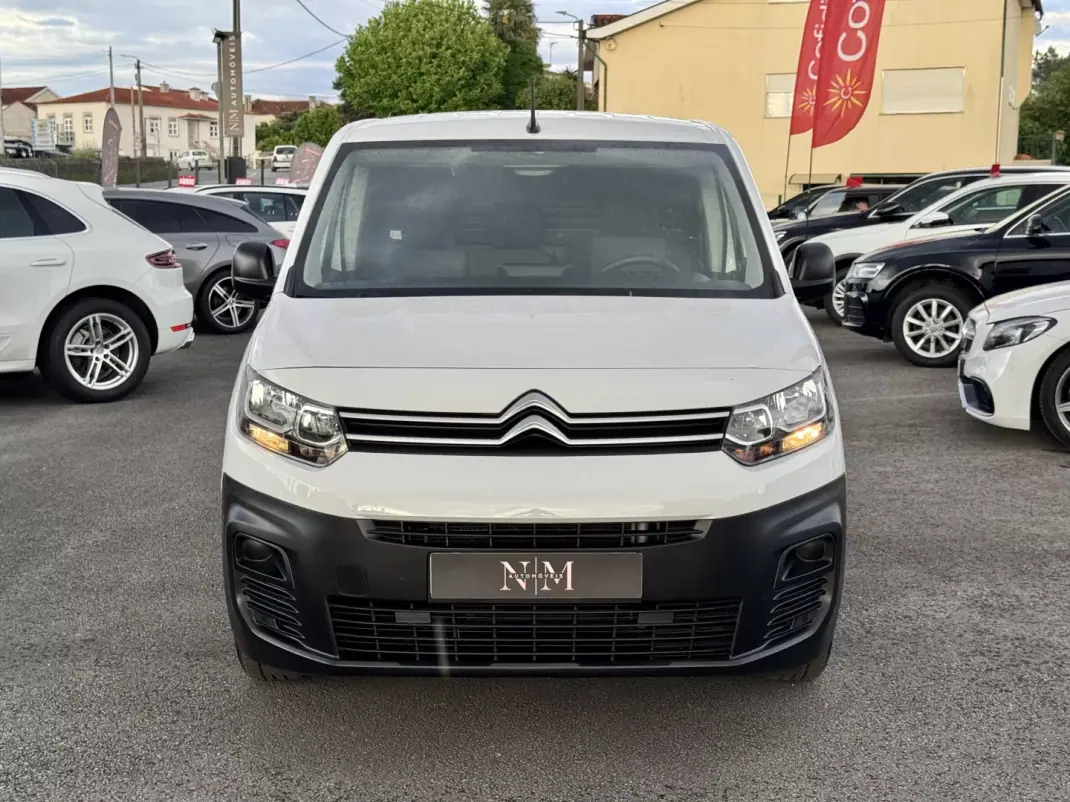Citroën 2021 - 16500 EUR, 52000 km - AUTO.MOTO.pt - 52000km - foto 8 de 21