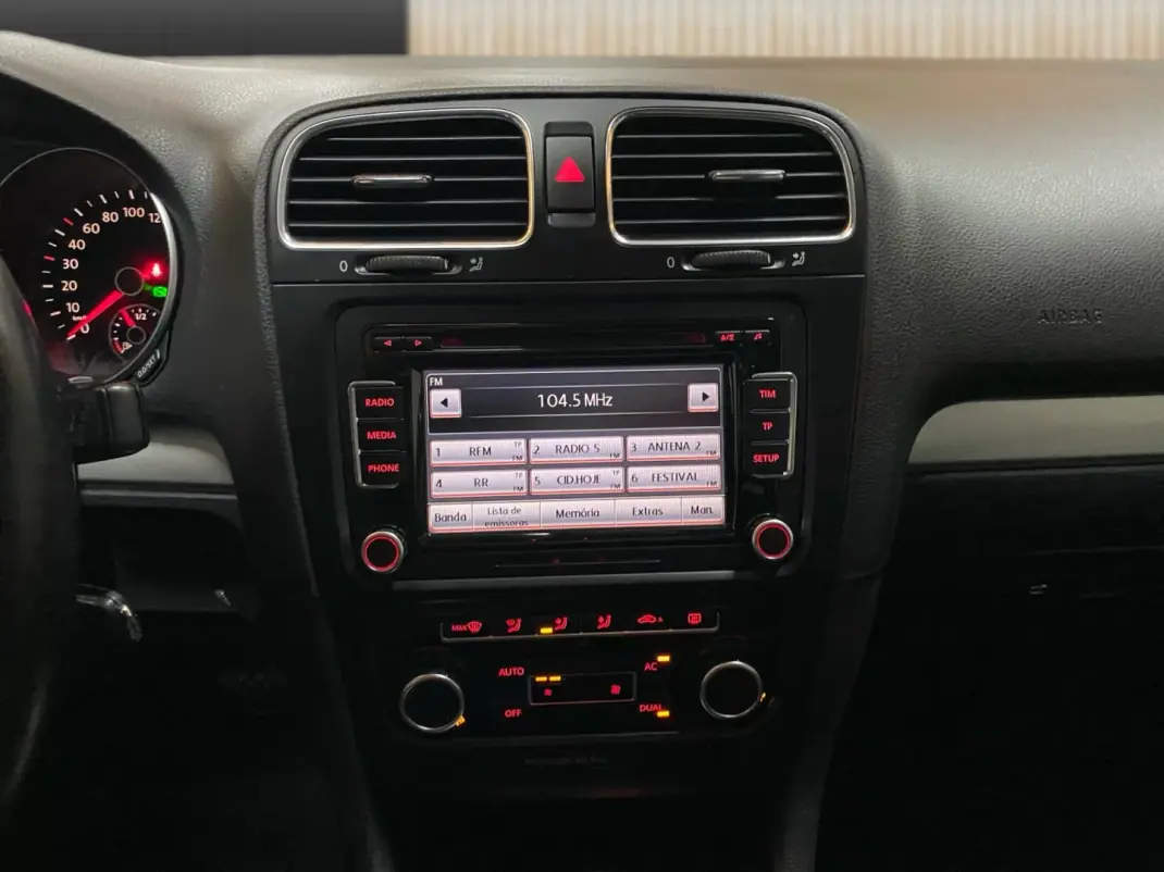 Volkswagen Golf Variant 2008 - 7950 EUR, 267609 km - AUTO.MOTO.pt - 267609km - foto 13 de 20