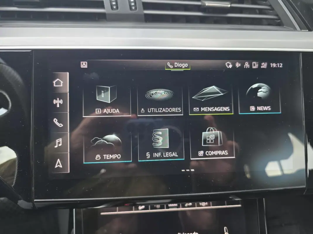 Audi e-tron 2022 - 31750 EUR, 115000 km - AUTO.MOTO.pt - 115000km - foto 60 de 73