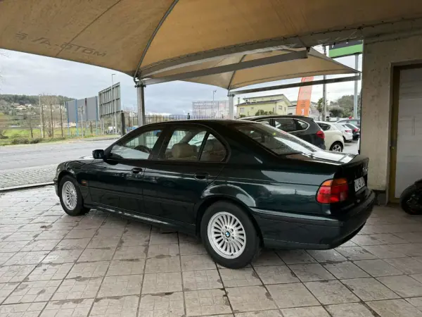 BMW 525 1998 - 3950 EUR, 317732 km - AUTO.MOTO.pt - 317732km - foto 3 de 24