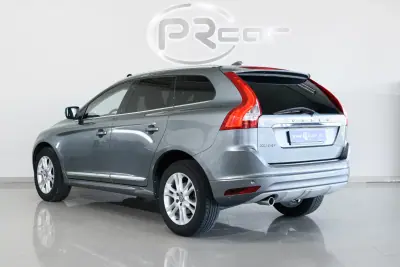 Volvo XC 60 2016 — foto 5 de 30