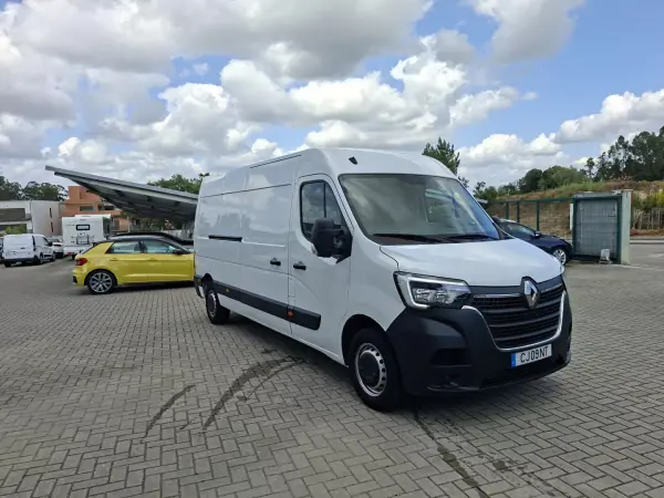 Renault Master 2024 - 23000 EUR, 66500 km - AUTO.MOTO.pt - 66500km - foto 4 de 17
