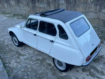 Citroën Dyane 1979 - 7900 EUR, 92000 km - AUTO.MOTO.pt - 92000km - foto 8 de 38