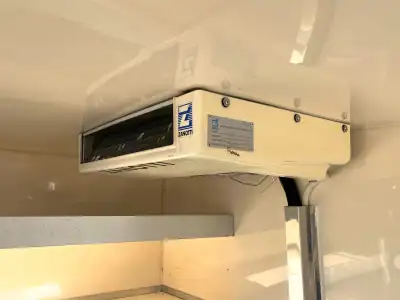 Opel VIVARO 2.0D c/FRIO DE CONSERVAÇÃO 2014 - 10990 EUR, 322000 km - AUTO.MOTO.pt - 322000km - foto 11 de 21