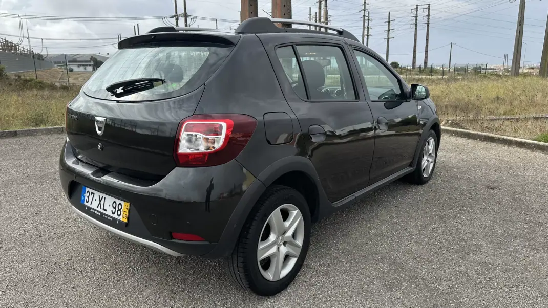 Dacia Sandero 2014 - 6900 EUR, 230000 km - 230000km - foto 17 de 22