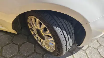 Fiat 500 2018 - 8500 EUR, 124535 km - AUTO.MOTO.pt - 124535km - foto 22 de 23