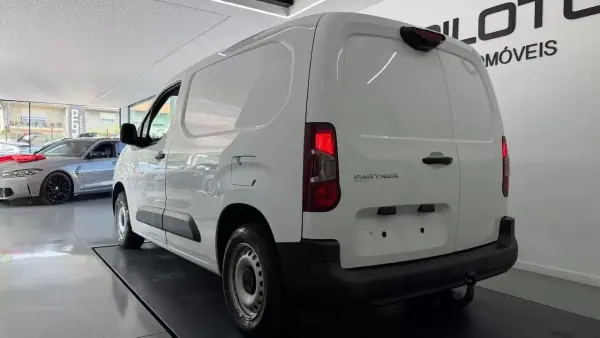 Peugeot PARTNER GIRAFON 2019 - 12990 EUR, 173169 km - AUTO.MOTO.pt - 173169km - foto 7 de 23