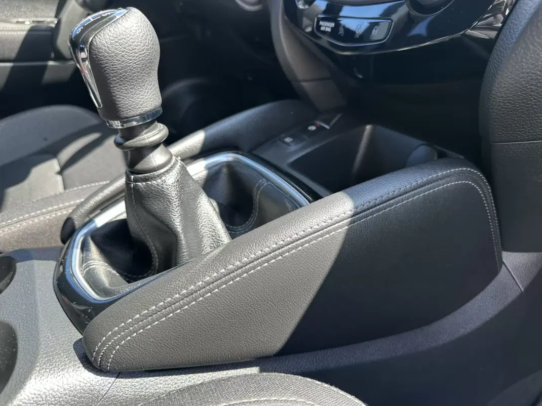 Nissan Qashqai 2018 - 15500 EUR, 200000 km - 200000km - foto 65 de 68