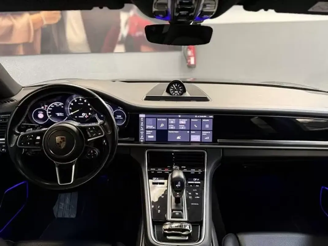 Porsche Panamera 2020 - 76990 EUR, 142770 km - 142770km - foto 6 de 25