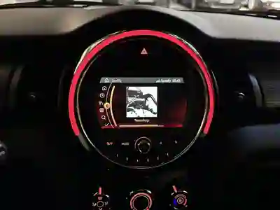 MINI Cooper 2018 - 18500 EUR, 48000 km - AUTO.MOTO.pt - 48000km - foto 17 de 28