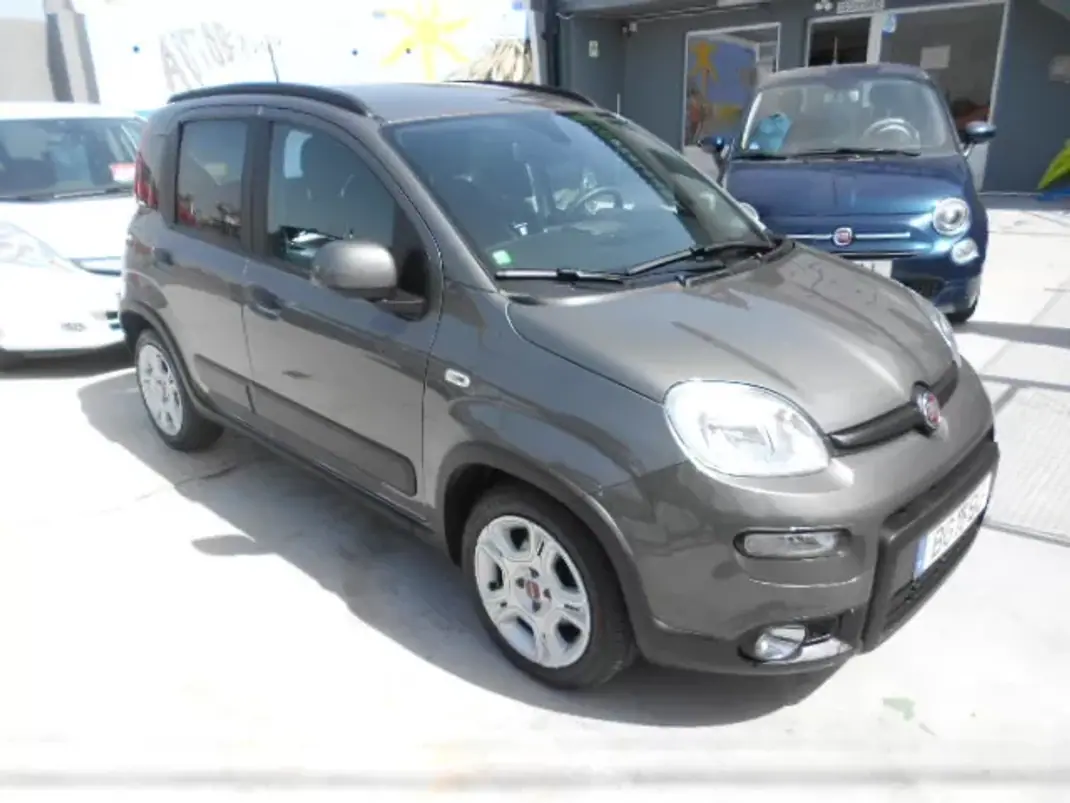 Fiat Panda 2024 - 12900 EUR, 19045 km - AUTO.MOTO.pt - 19045km - foto 2 de 13