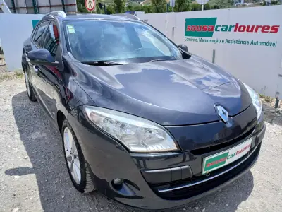 Renault Mégane Sport Tourer 2010 - 6850 EUR, 158137 km - AUTO.MOTO.pt - 158137km - foto 4 de 24