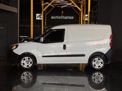 Fiat Doblo 2020 - 10990 EUR, 160200 km - AUTO.MOTO.pt - 160200km - foto 4 de 21