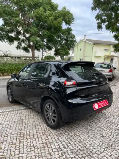 Peugeot 208 2022 - 14500 EUR, 71000 km - 71000km - foto 6 de 19