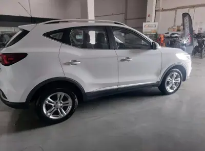 MG ZS 2020 - 15490 EUR, 105550 km - AUTO.MOTO.pt - 105550km - foto 5 de 10