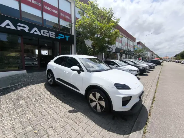 Porsche Macan 2025 - 76875 EUR, 17000 km - AUTO.MOTO.pt - 17000km - foto 2 de 19