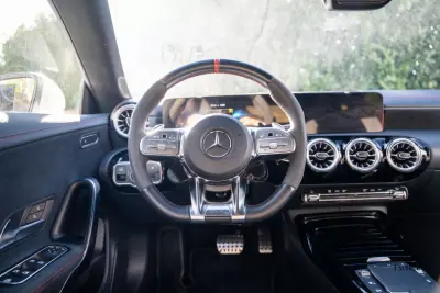 Mercedes-Benz CLA 45 AMG 2022 - 62000 EUR, 9000 km - AUTO.MOTO.pt - 9000km - foto 21 de 39