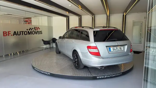 Mercedes-Benz C 220 2010 - 9900 EUR, 291040 km - AUTO.MOTO.pt - 291040km - foto 3 de 61