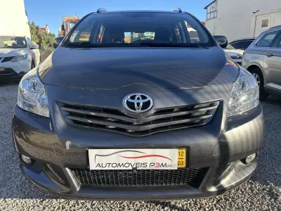 Toyota Verso 2012 - 13750 EUR, 96840 km - 96840km - foto 13 de 14