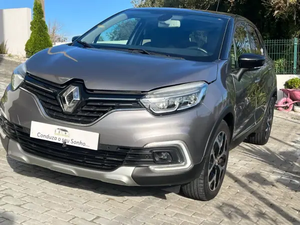 Renault Captur 2019 - 16990 EUR, 90898 km - AUTO.MOTO.pt - 90898km - foto 22 de 37