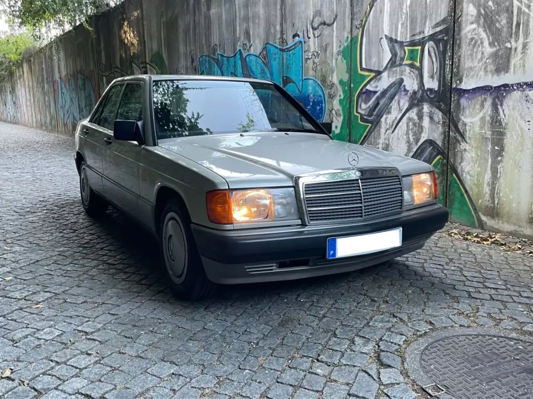 Mercedes-Benz 190 1993 - 14900 EUR, 41200 km - 41200km - foto 31 de 40