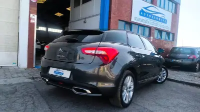 Citroën DS5 2014 - 10500 EUR, 188000 km - AUTO.MOTO.pt - 188000km - foto 4 de 17