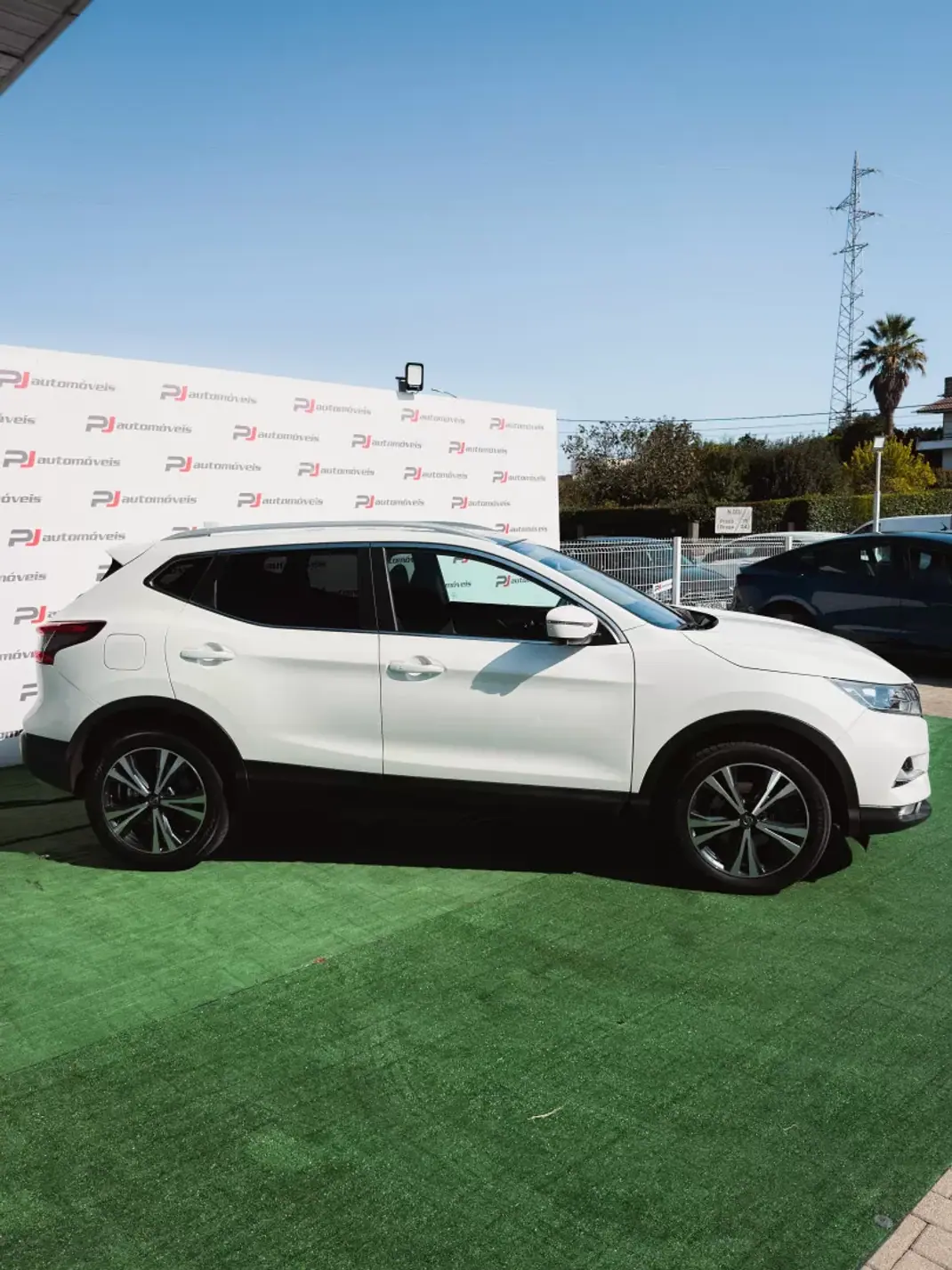 Nissan Qashqai 2017 - 16500 EUR, 140072 km - 140072km - foto 5 de 17