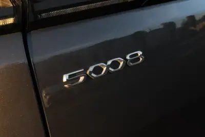 Peugeot 5008 2021 — foto 5 de 24