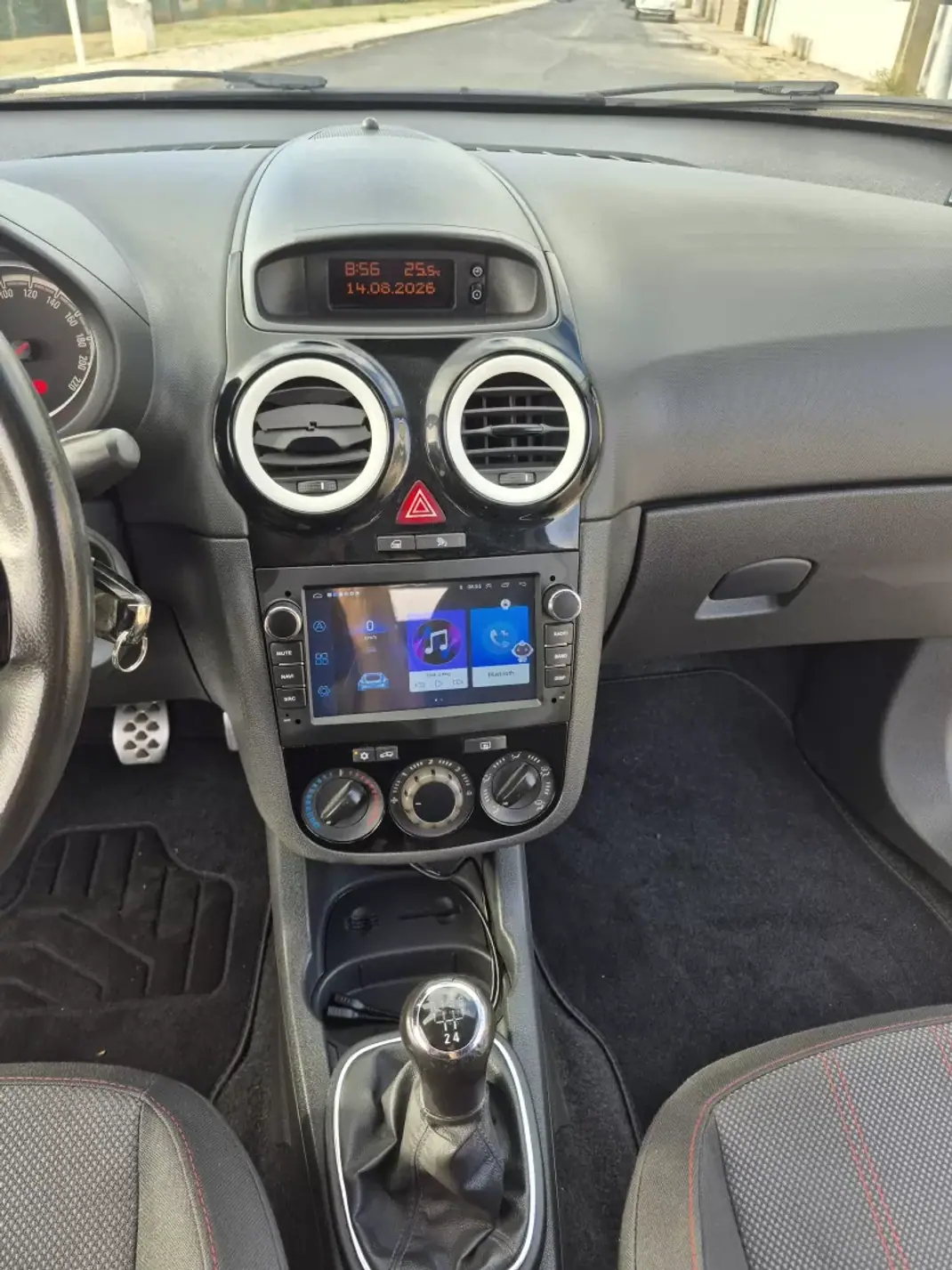 Opel Corsa 2011 - 5550 EUR, 209625 km - 209625km - foto 13 de 20
