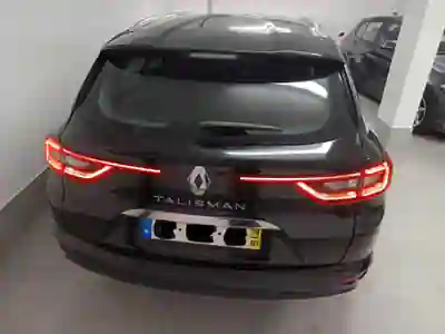 Renault Talisman Sport Tourer 2018 - 15750 EUR, 107000 km - AUTO.MOTO.pt - 107000km - foto 6 de 10