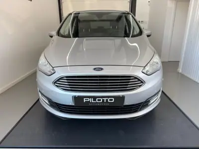 Ford C-Max 2015 - 12990 EUR, 69603 km - AUTO.MOTO.pt - 69603km - foto 4 de 32