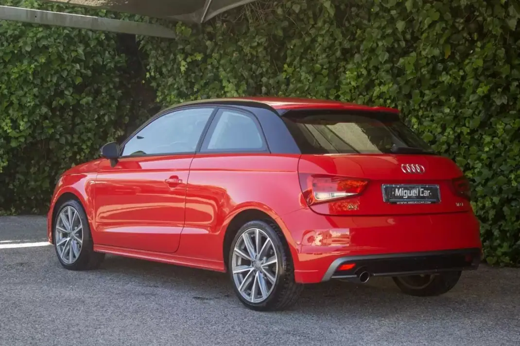 Audi A1 2014 - 12900 EUR, 154000 km - AUTO.MOTO.pt - 154000km - foto 10 de 16