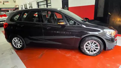 BMW 216 Active Tourer 2016 - 14350 EUR, 164784 km - AUTO.MOTO.pt - 164784km - foto 4 de 71