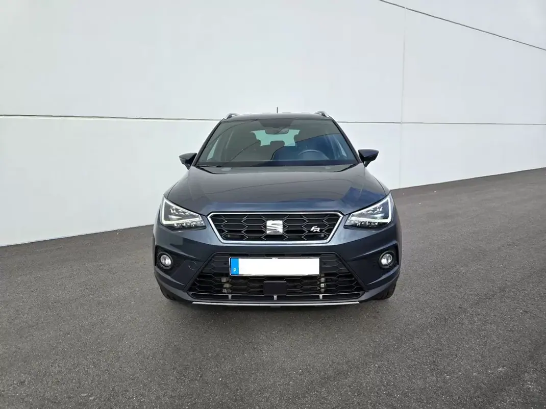 SEAT Arona 2020 - 14500 EUR, 61900 km - AUTO.MOTO.pt - 61900km - foto 4 de 42