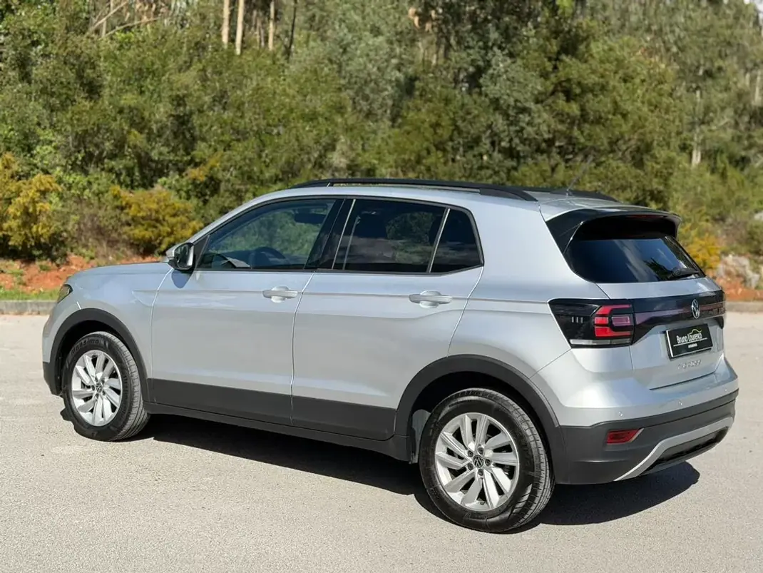Volkswagen T-Cross 2023 - 14500 EUR, 149093 km - AUTO.MOTO.pt - 149093km - foto 12 de 24