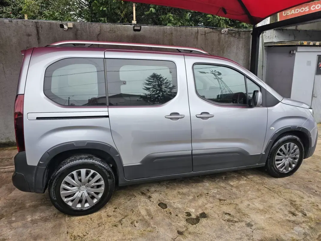 Peugeot Rifter 2021 - 17999 EUR, 83000 km - AUTO.MOTO.pt - 83000km - foto 4 de 21