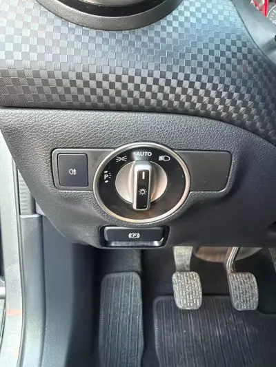 Mercedes-Benz A 180 2018 - 15900 EUR, 138911 km - 138911km - foto 12 de 20