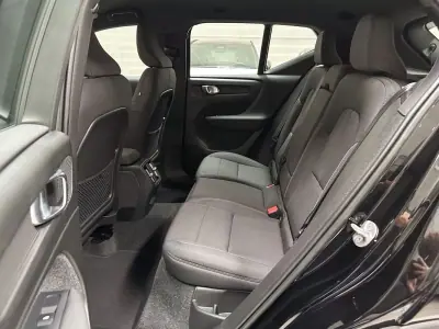 Volvo XC 40 2023 - 29950 EUR, 49881 km - AUTO.MOTO.pt - 49881km - foto 44 de 48