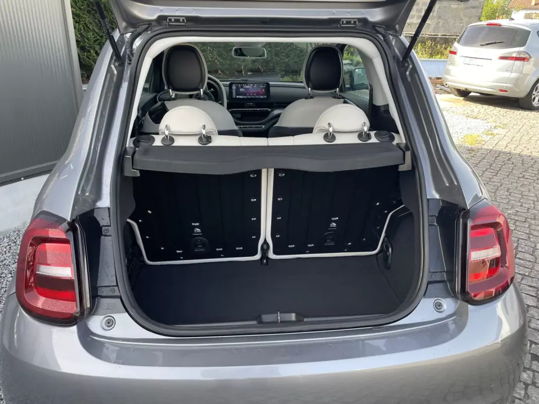 Fiat 500e 2022 - 17995 EUR, 18338 km - AUTO.MOTO.pt - 18338km - foto 19 de 45