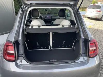 Fiat 500e 2022 - 17995 EUR, 18338 km - AUTO.MOTO.pt - 18338km - foto 19 de 45