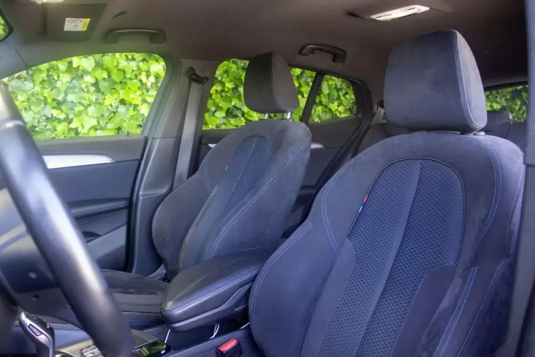 BMW X2 2019 - 28900 EUR, 123000 km - AUTO.MOTO.pt - 123000km - foto 12 de 17