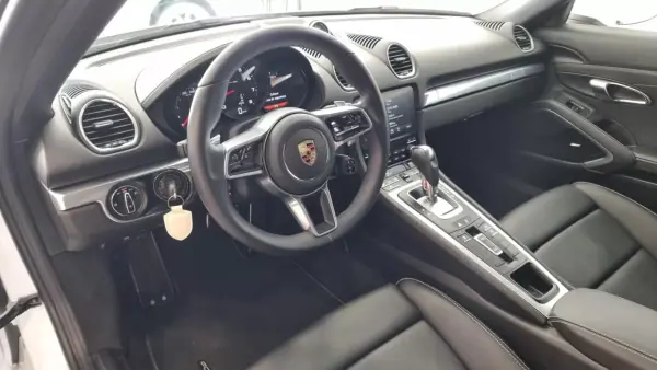 Porsche 718 Boxster 2024 - 89990 EUR, 12821 km - AUTO.MOTO.pt - 12821km - foto 20 de 34