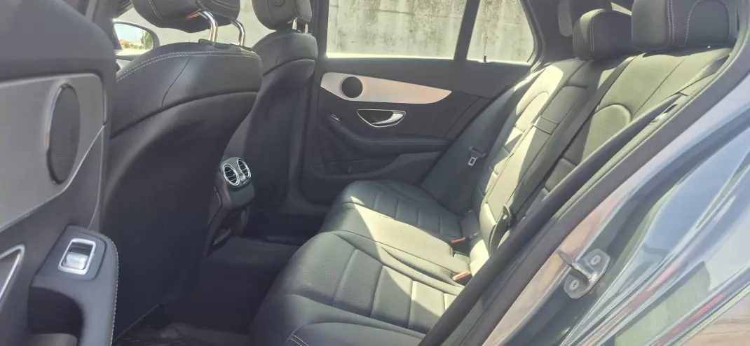Mercedes-Benz C 220 2016 - 19237 EUR, 120100 km - AUTO.MOTO.pt - 120100km - foto 6 de 21