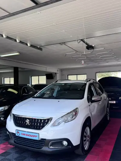 Peugeot 2008 2017 - 9900 EUR, 174000 km - AUTO.MOTO.pt - 174000km - foto 3 de 10