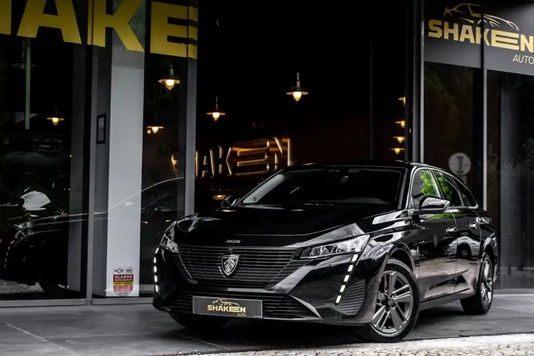 Peugeot 308 SW 2023 - 20460 EUR, 129326 km - AUTO.MOTO.pt - 129326km - foto 1 de 43