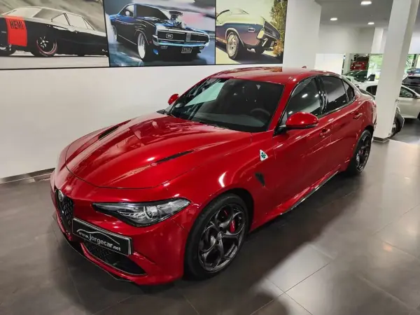 Alfa Romeo Giulia 2018 - 62500 EUR, 53000 km - AUTO.MOTO.pt - 53000km - foto 33 de 60