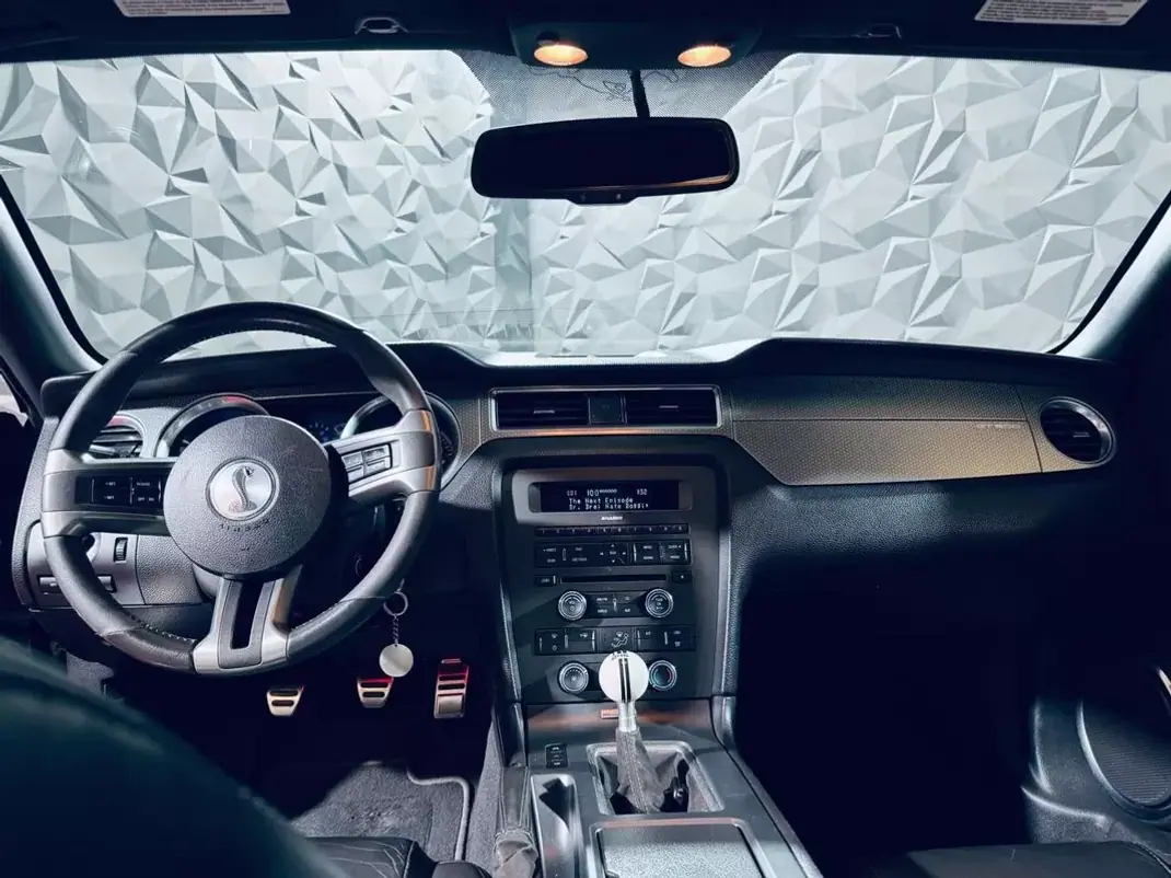 Shelby GT500 2010 - 89990 EUR, 76489 km - AUTO.MOTO.pt - 76489km - foto 22 de 47