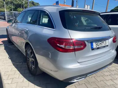 Mercedes-Benz C 200 2016 - 17500 EUR, 170000 km - AUTO.MOTO.pt - 170000km - foto 4 de 23