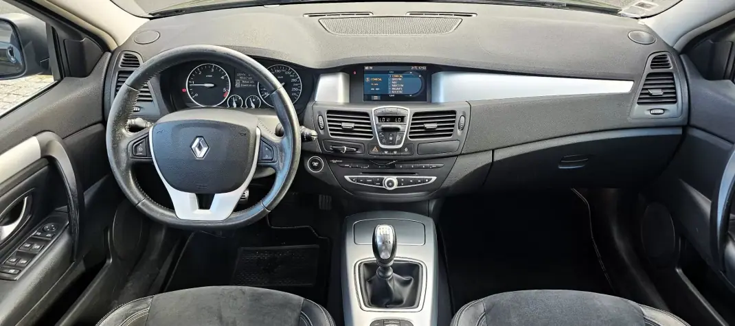 Renault Laguna Break 2009 - 7500 EUR, 225000 km - 225000km - foto 7 de 25